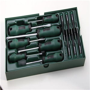 世達五金產品與店鋪裝修展示